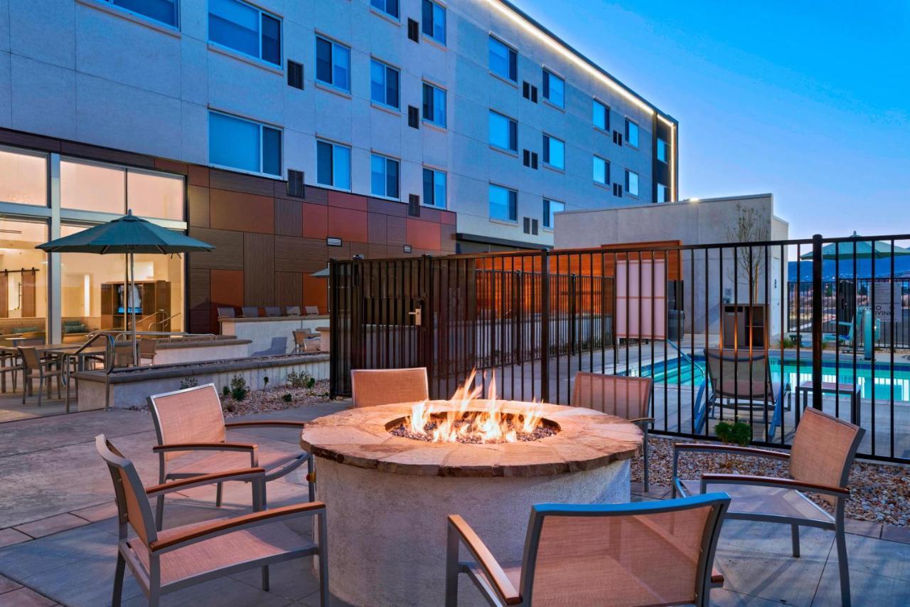 Element Palmdale Hotel Exterior foto